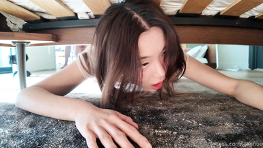 OnlyFans 亞裔媚外博主【LillieNue】被閨蜜的男友在吊床猛操 調整閨蜜男友的極限 (1)